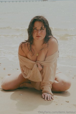 Demi Lamour Photo #24