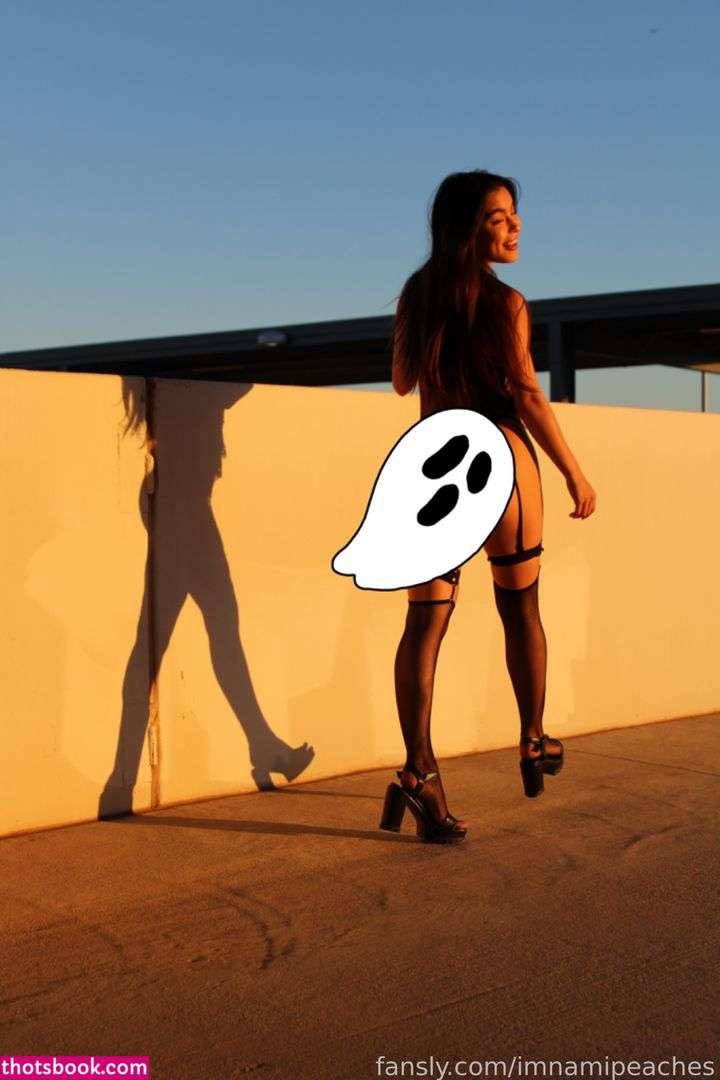 imnamipeaches Photo #26