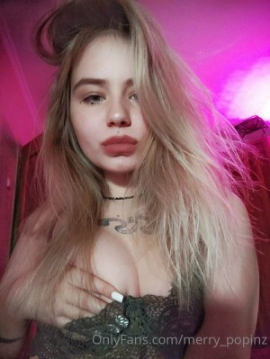 Merry Popinz Photo #11