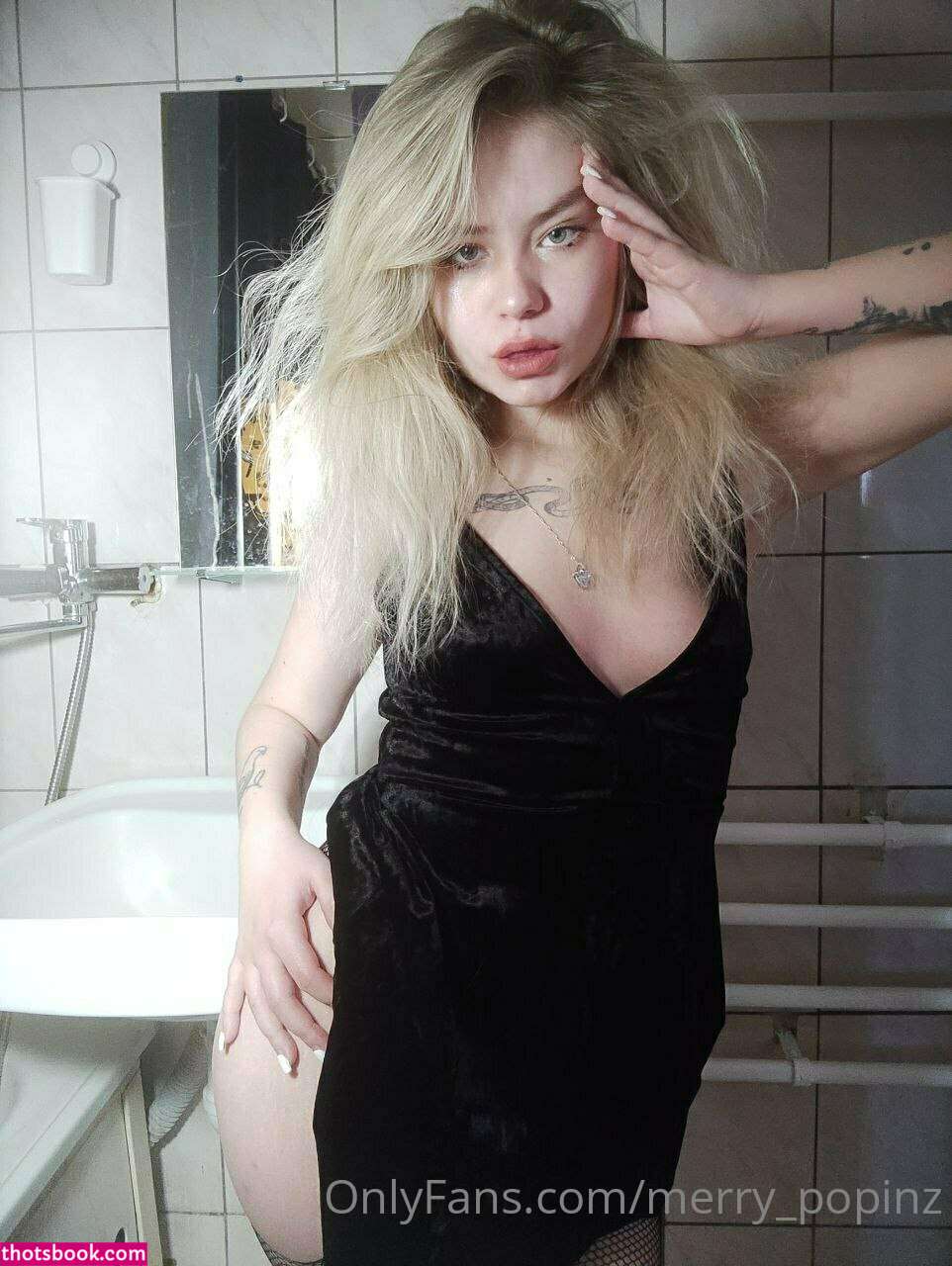 Merry Popinz Photo #38