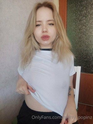 Merry Popinz Photo #31