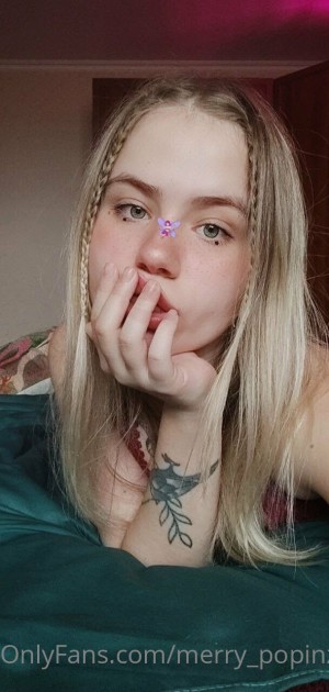 Merry Popinz Photo #49