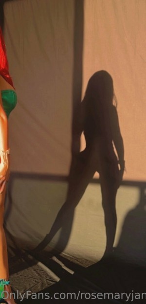 rosemaryjaneofficial Photo #12