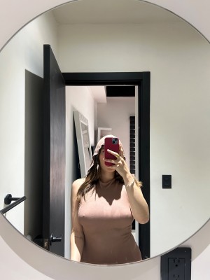 Anali Guajardo Photo #7