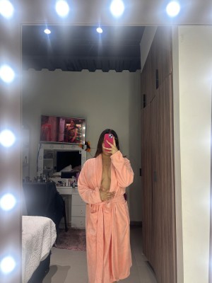 Anali Guajardo Photo #19