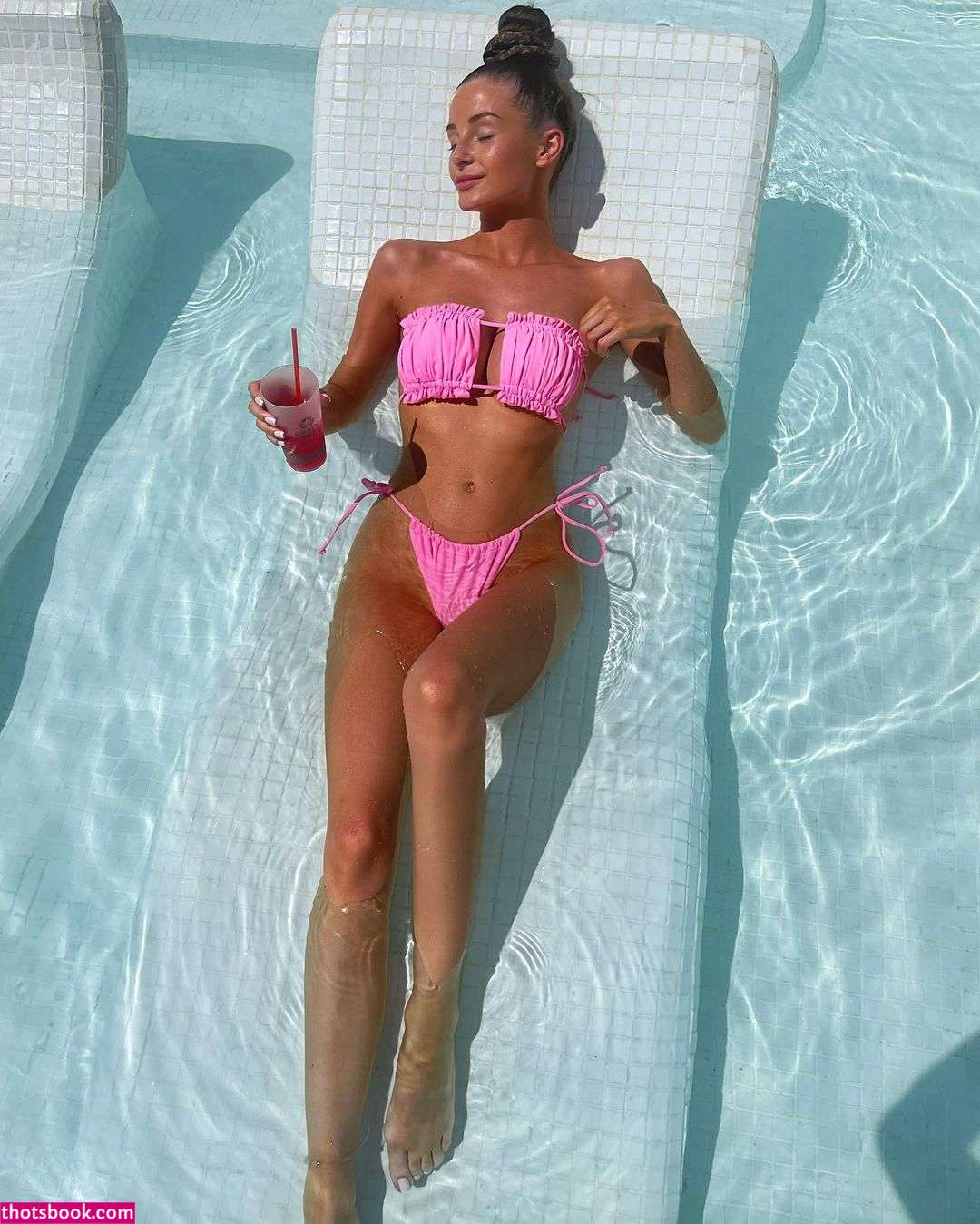 Briony Gorton Photo #13