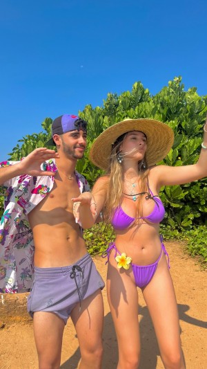 Ella Netzer Photo #11