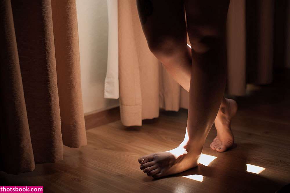 Emille Bee Photo #46