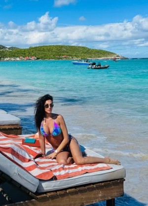 Julie Ricci Photo #24