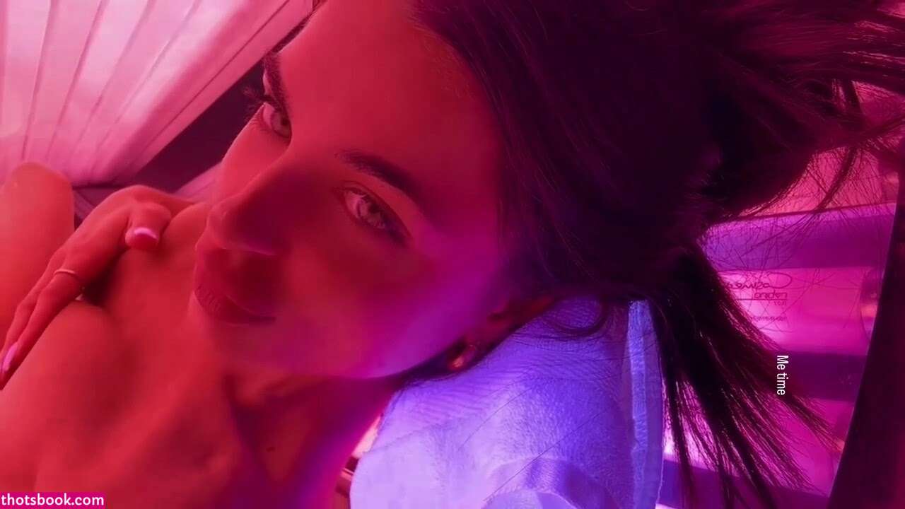 Rhiannon Kyra Photo #6