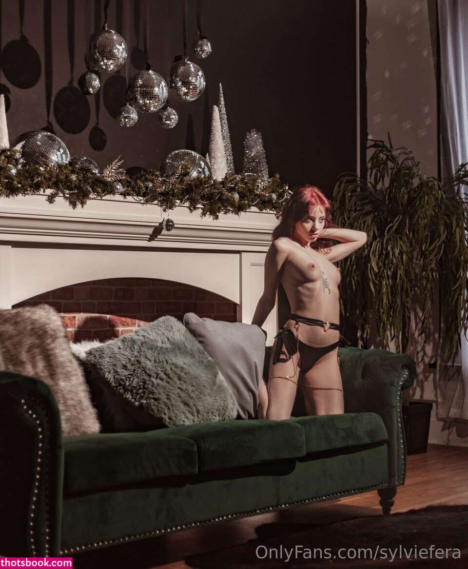 Sylvie Feral Photo #20