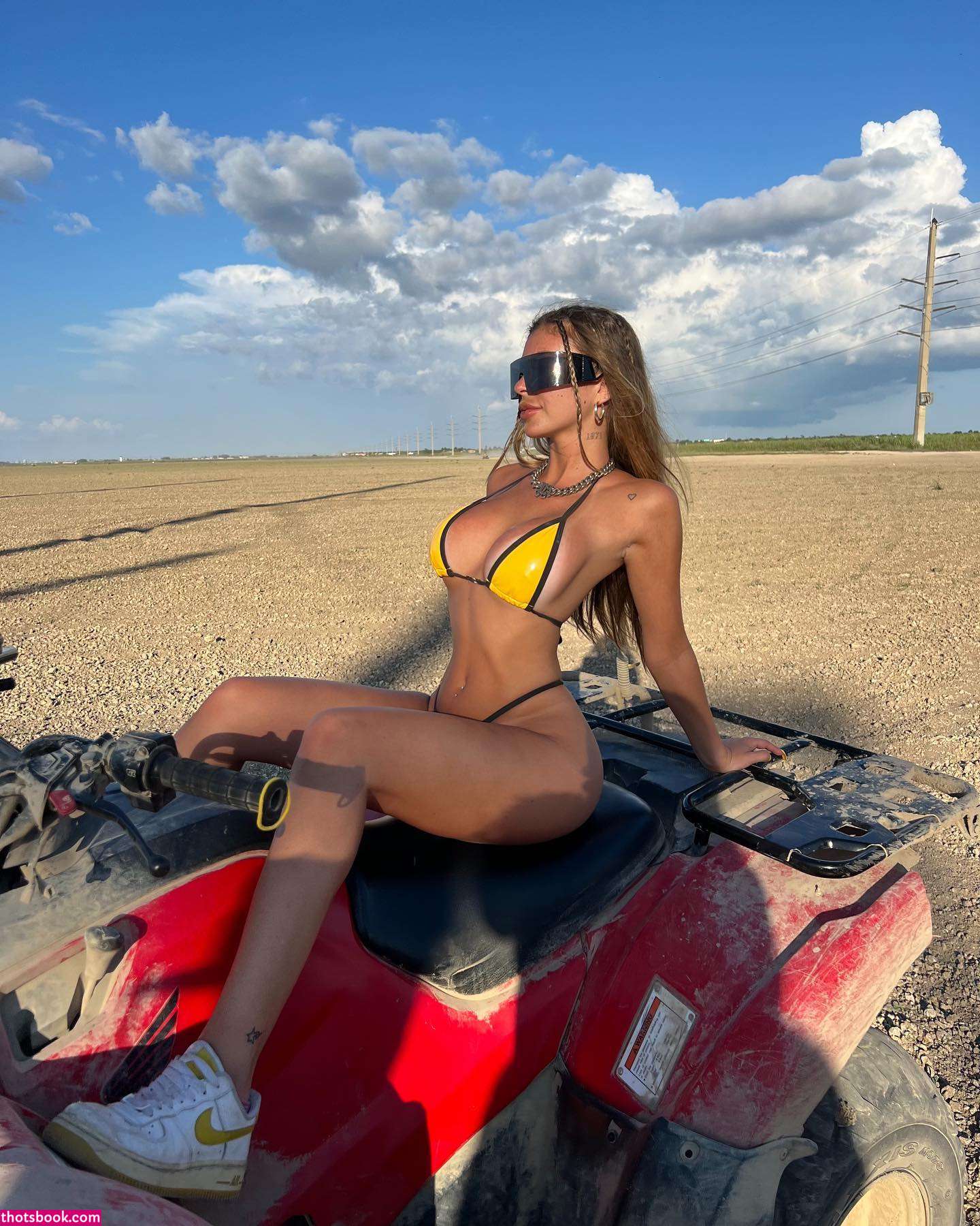 Taylor Shay Photo #11