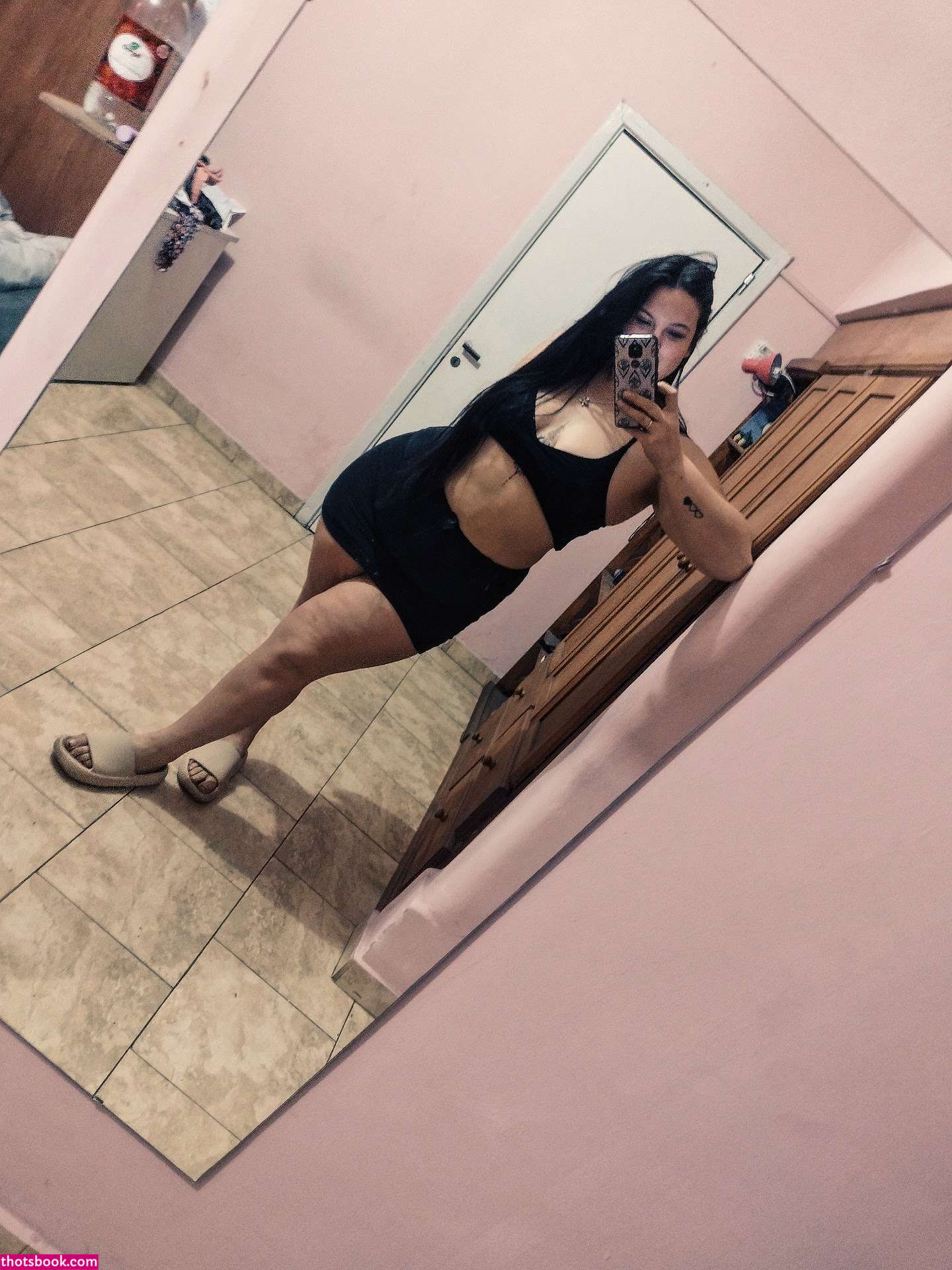 Valen Ferrari Photo #7