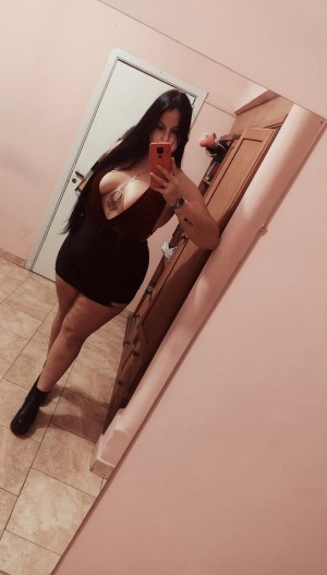 Valen Ferrari Photo #9