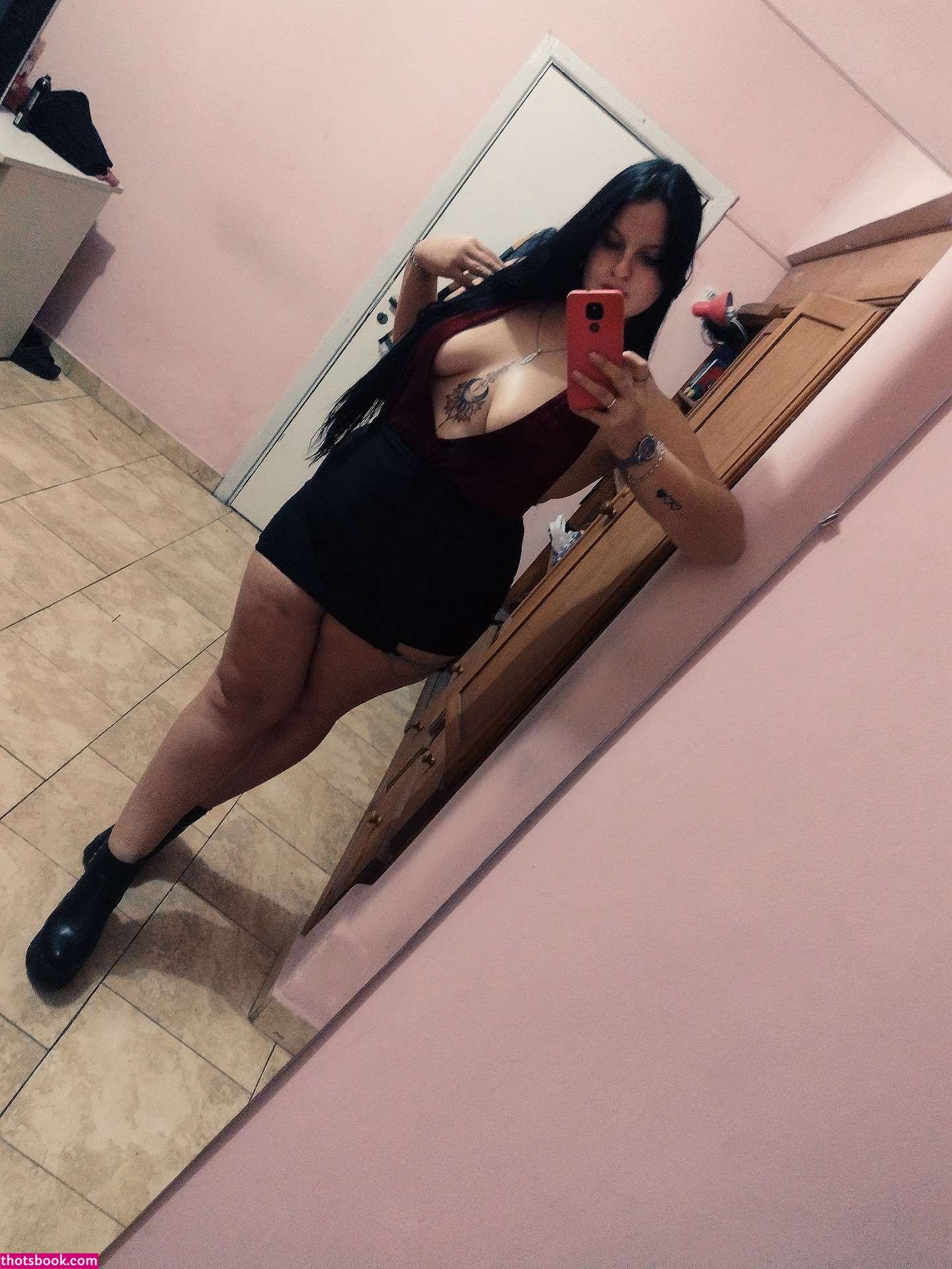 Valen Ferrari Photo #18