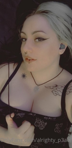 Alrighty P3ach Photo #2