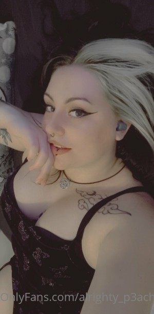 Alrighty P3ach Photo #6