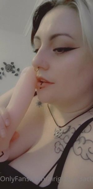 Alrighty P3ach Photo #7