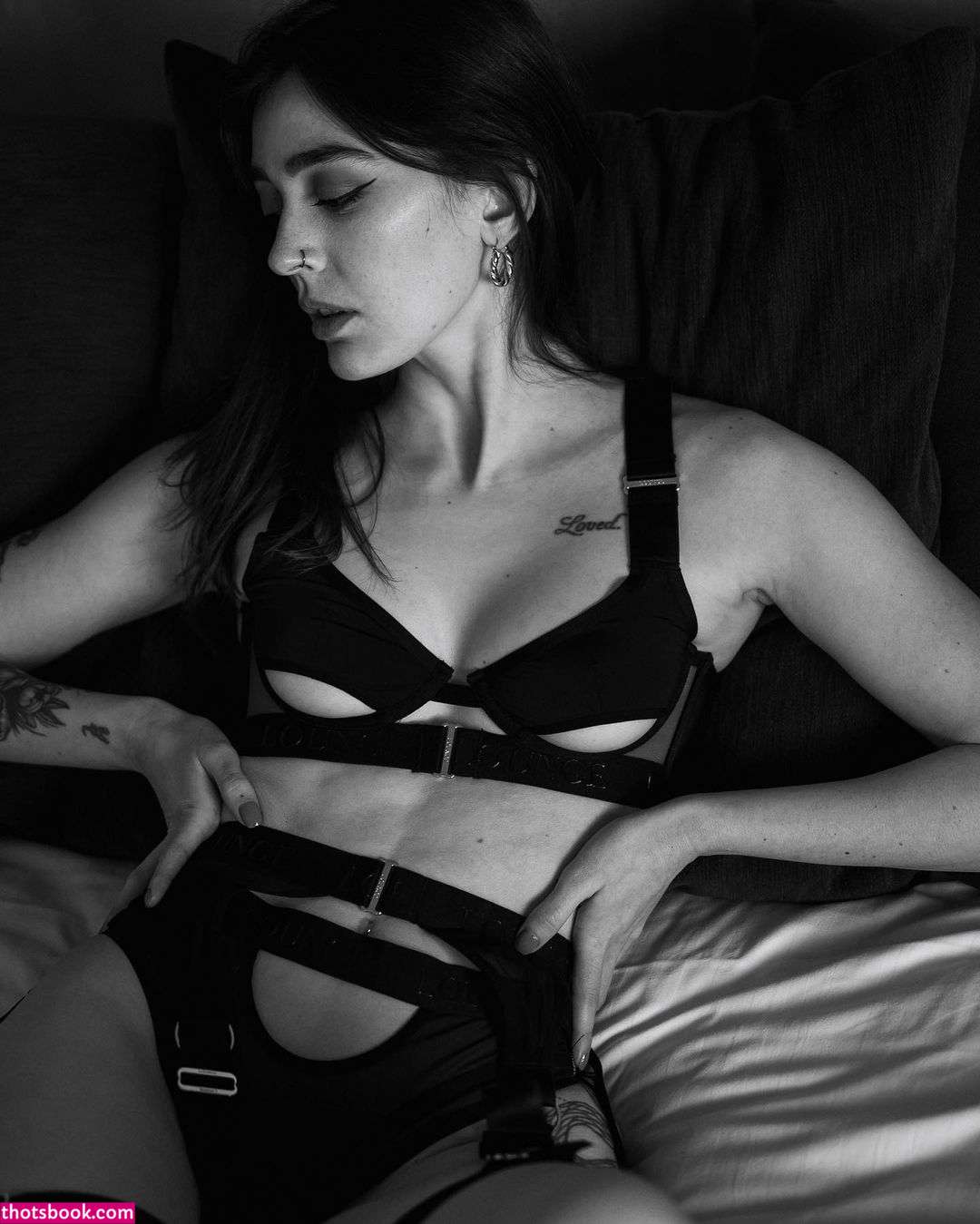 Ablackrosee Photo #9