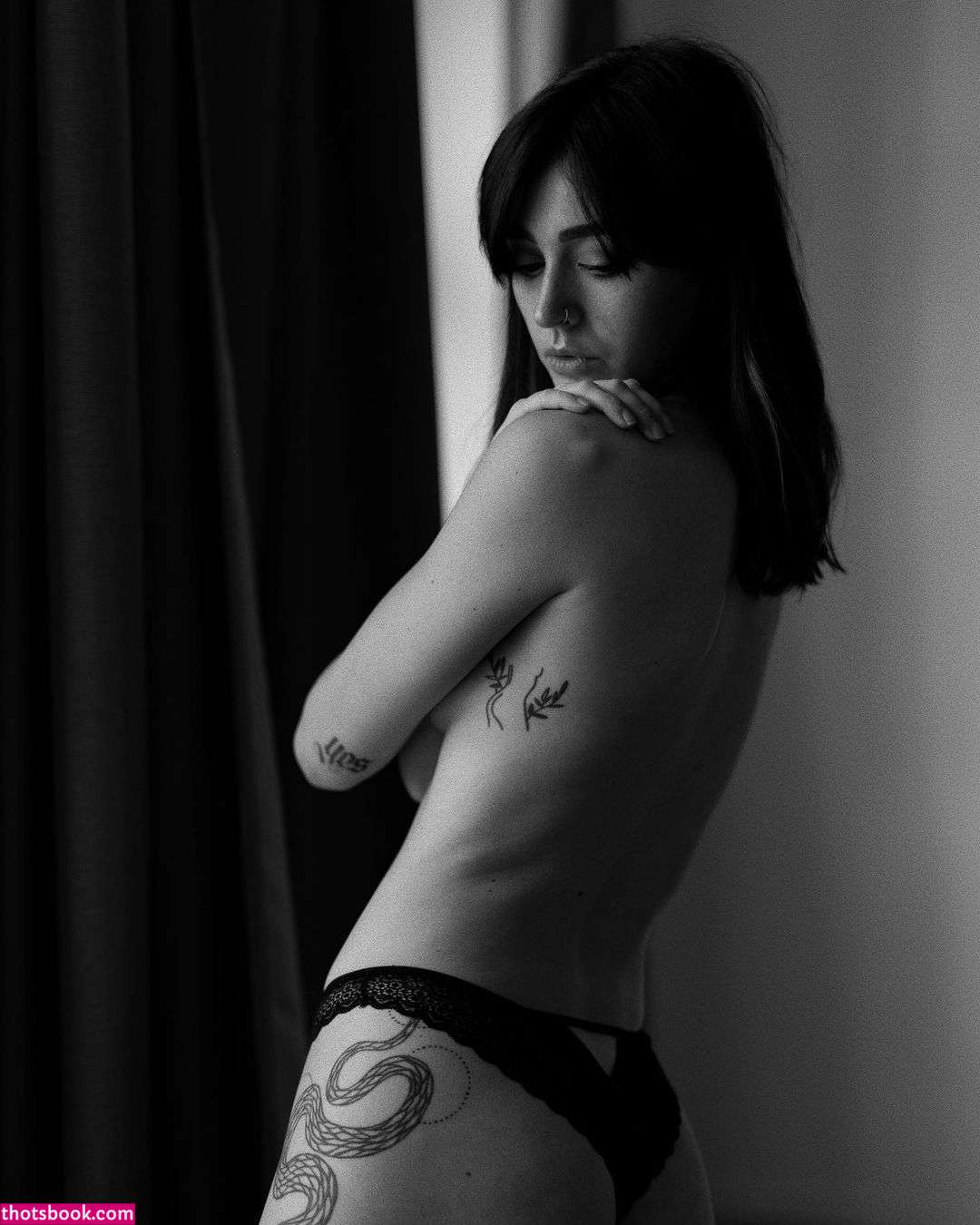 Ablackrosee Photo #22