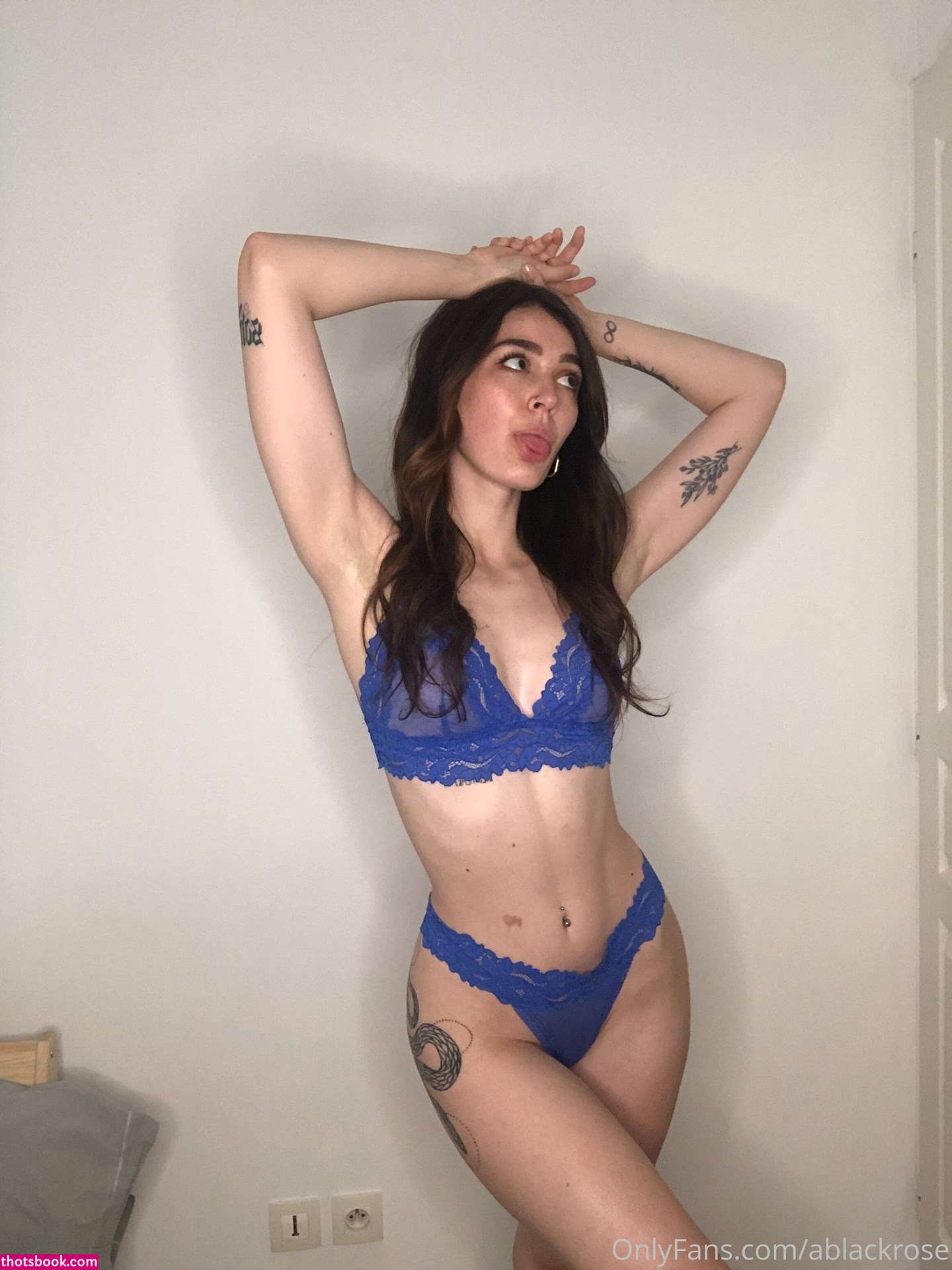 Ablackrosee Photo #47