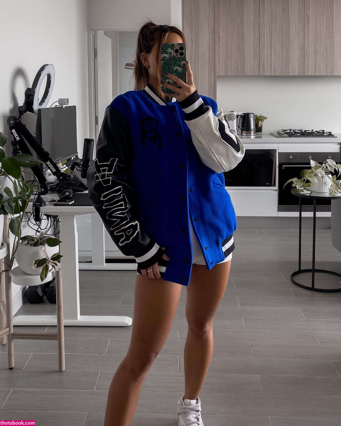 Jennifer Chong Photo #1