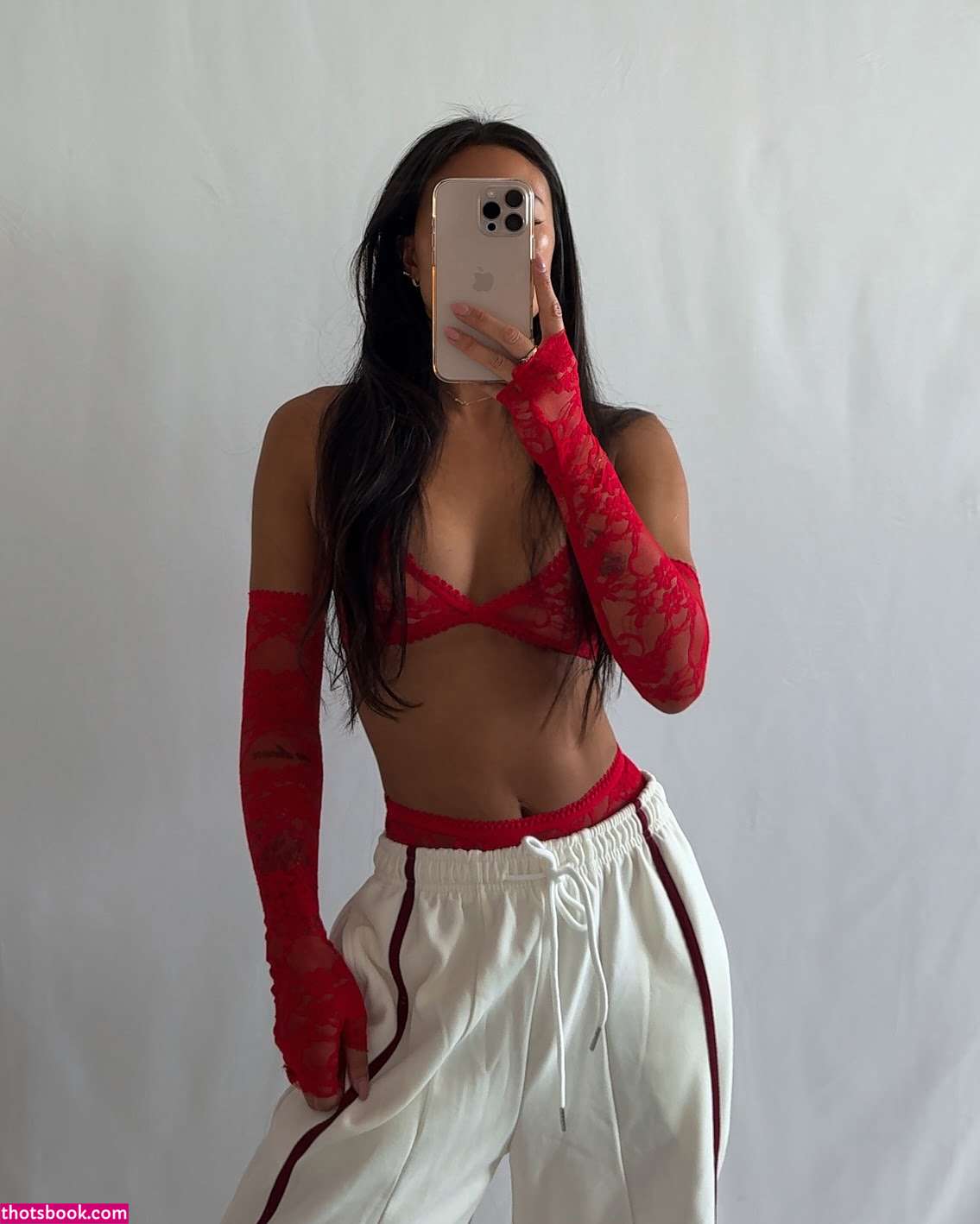 Jennifer Chong Photo #49