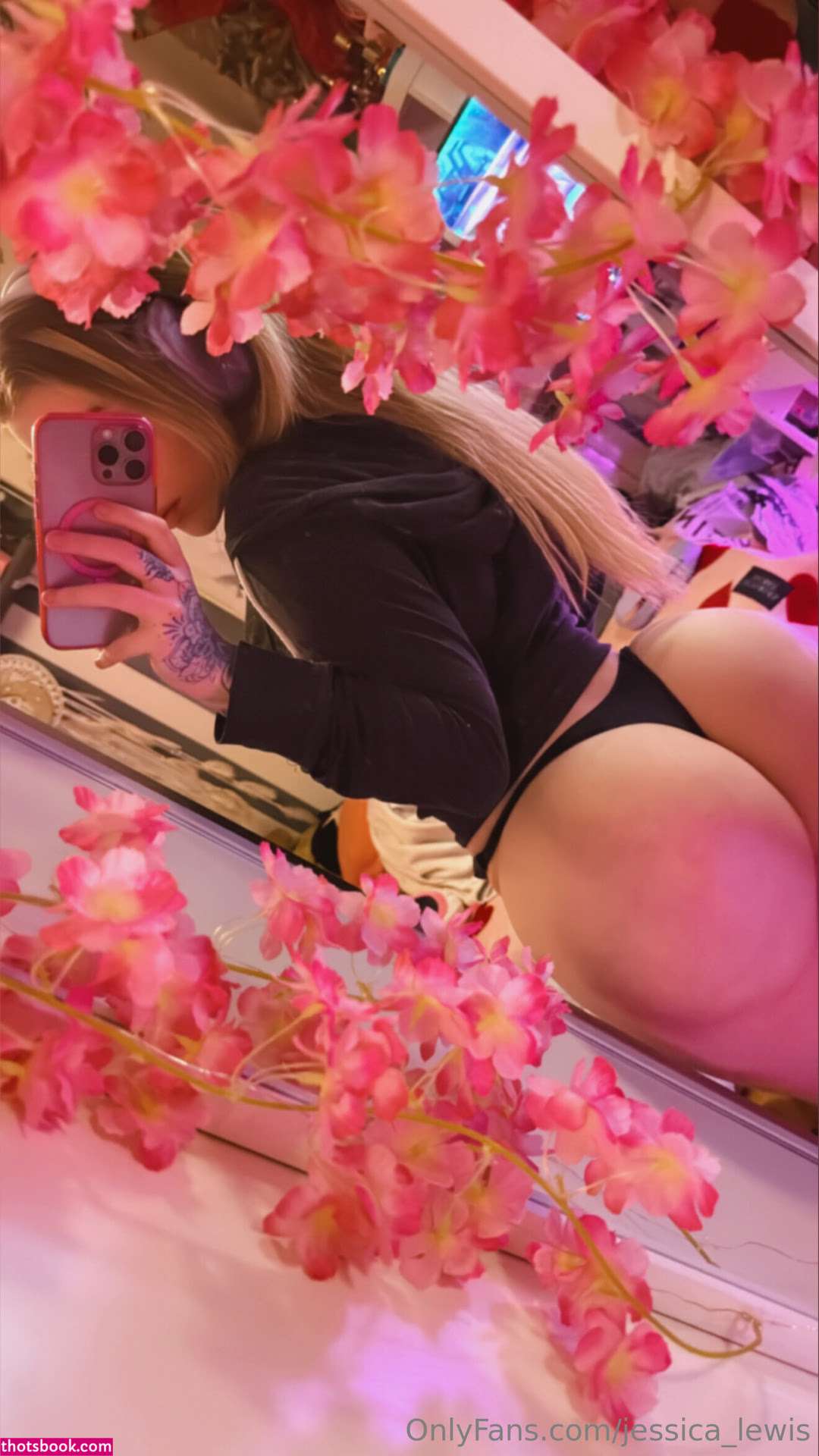 Jessica Lewis Photo #38