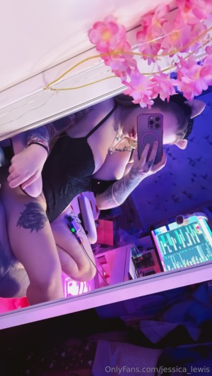 Jessica Lewis Photo #32