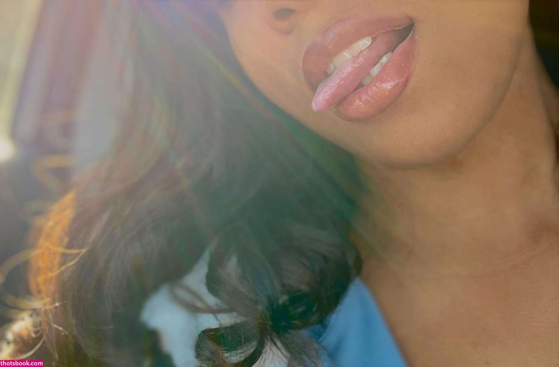 Kittenthatkries Photo #17