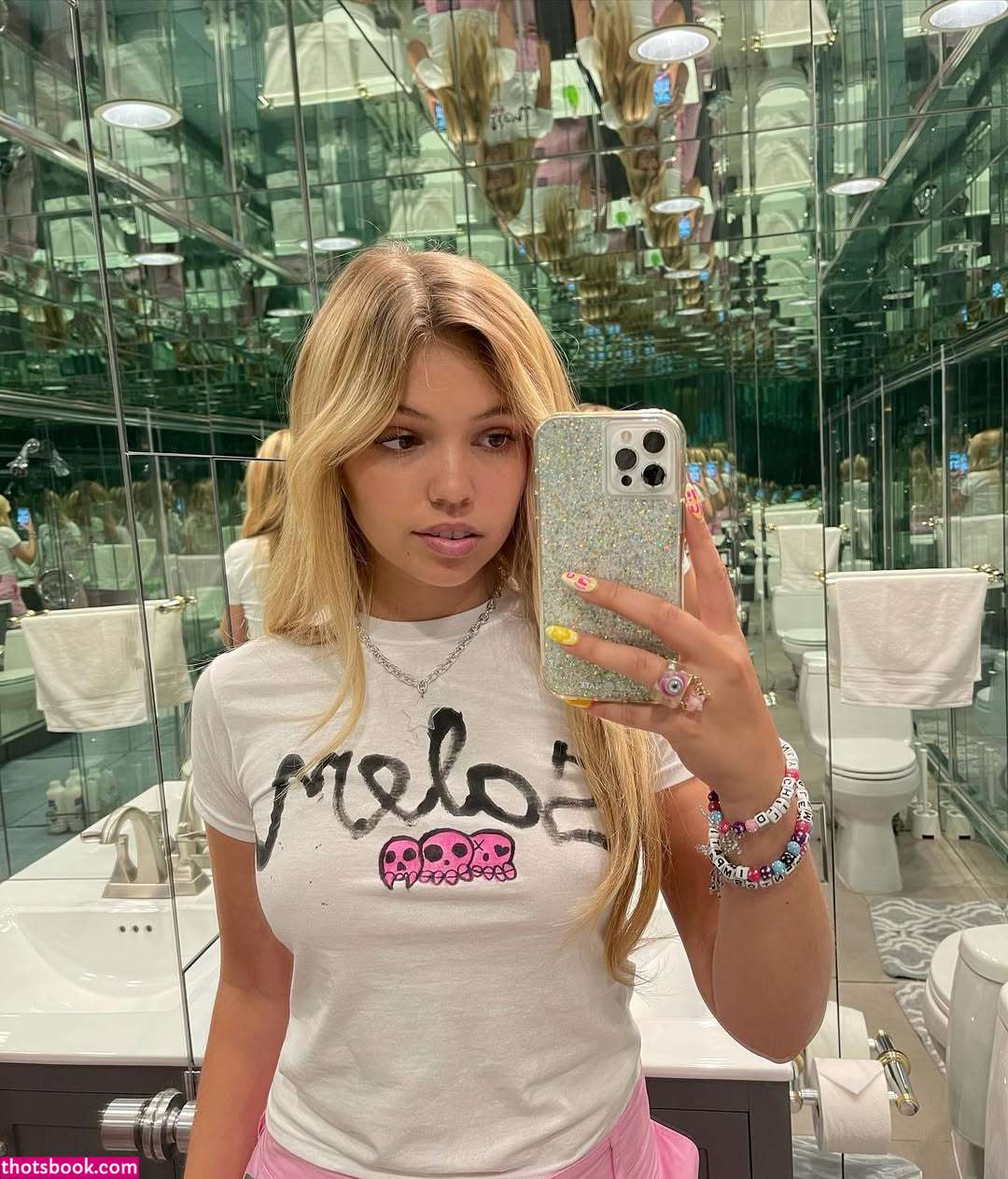 Salem Ilese Photo #2