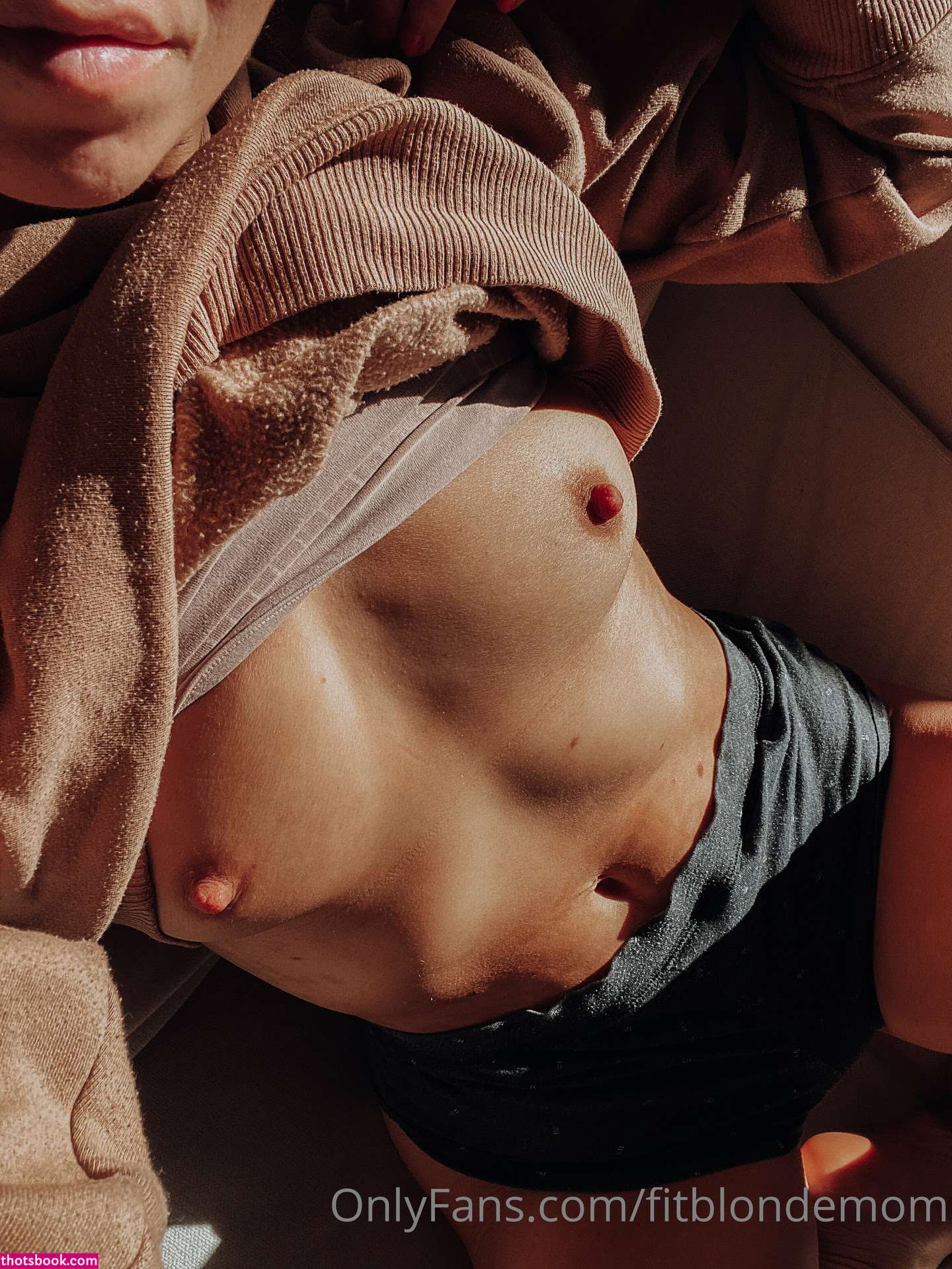 Fitblondemom Photo #25