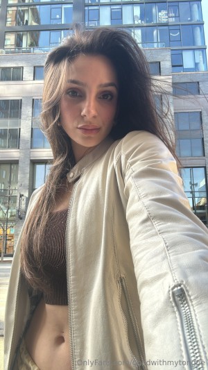 Isamobella Photo #3