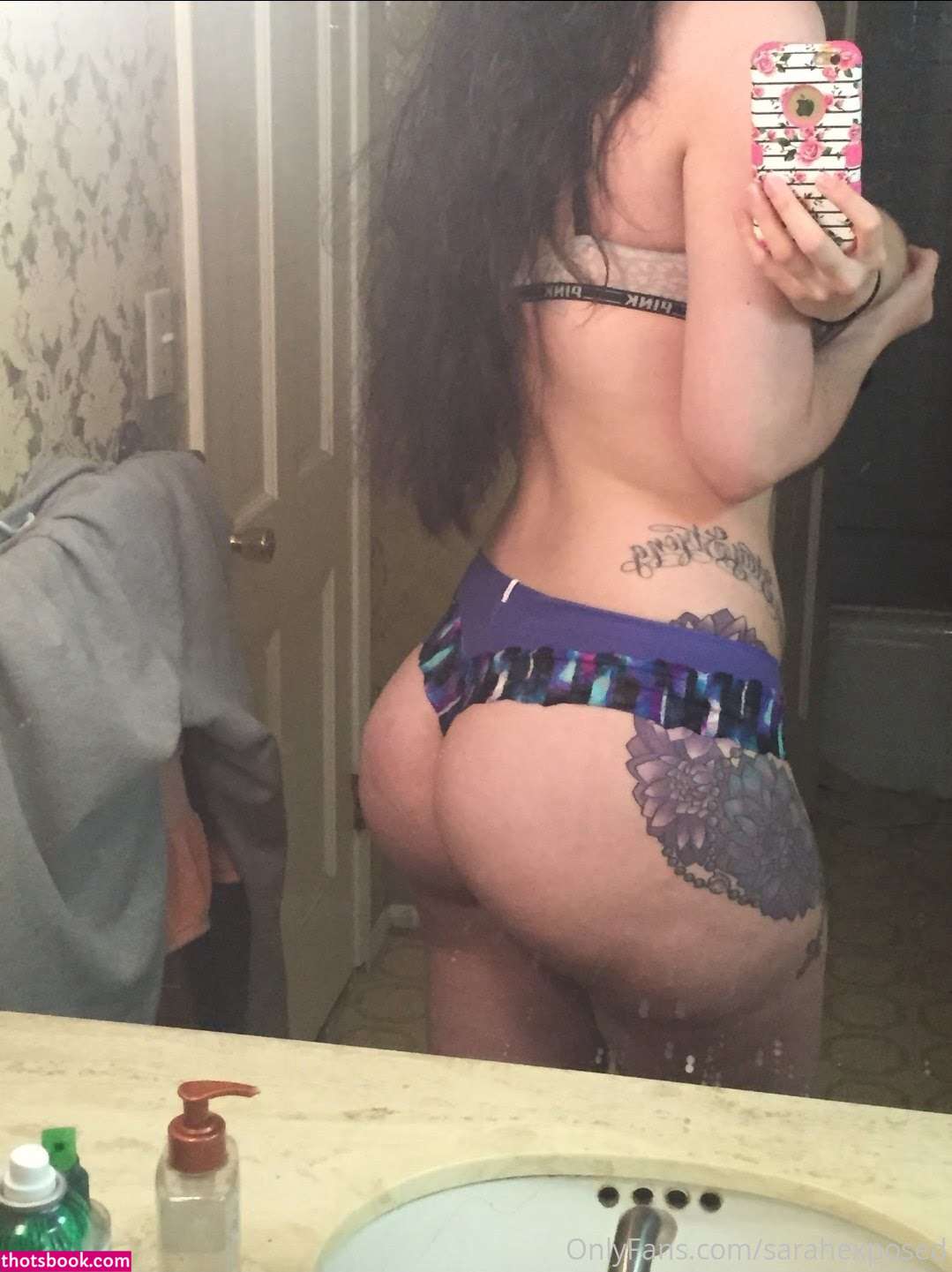 sarahexposed Photo #11