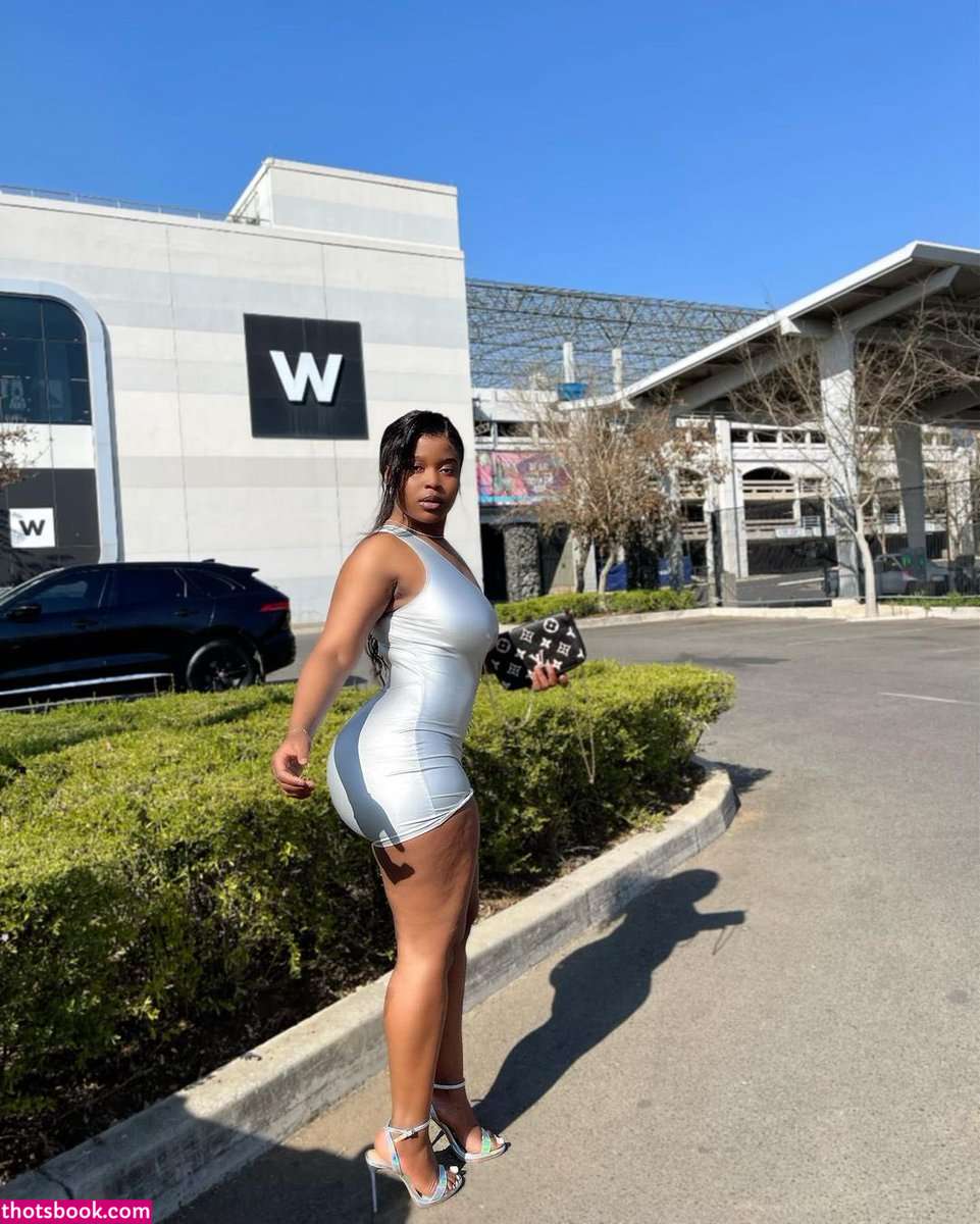 Octavia Sawyer Photo #13