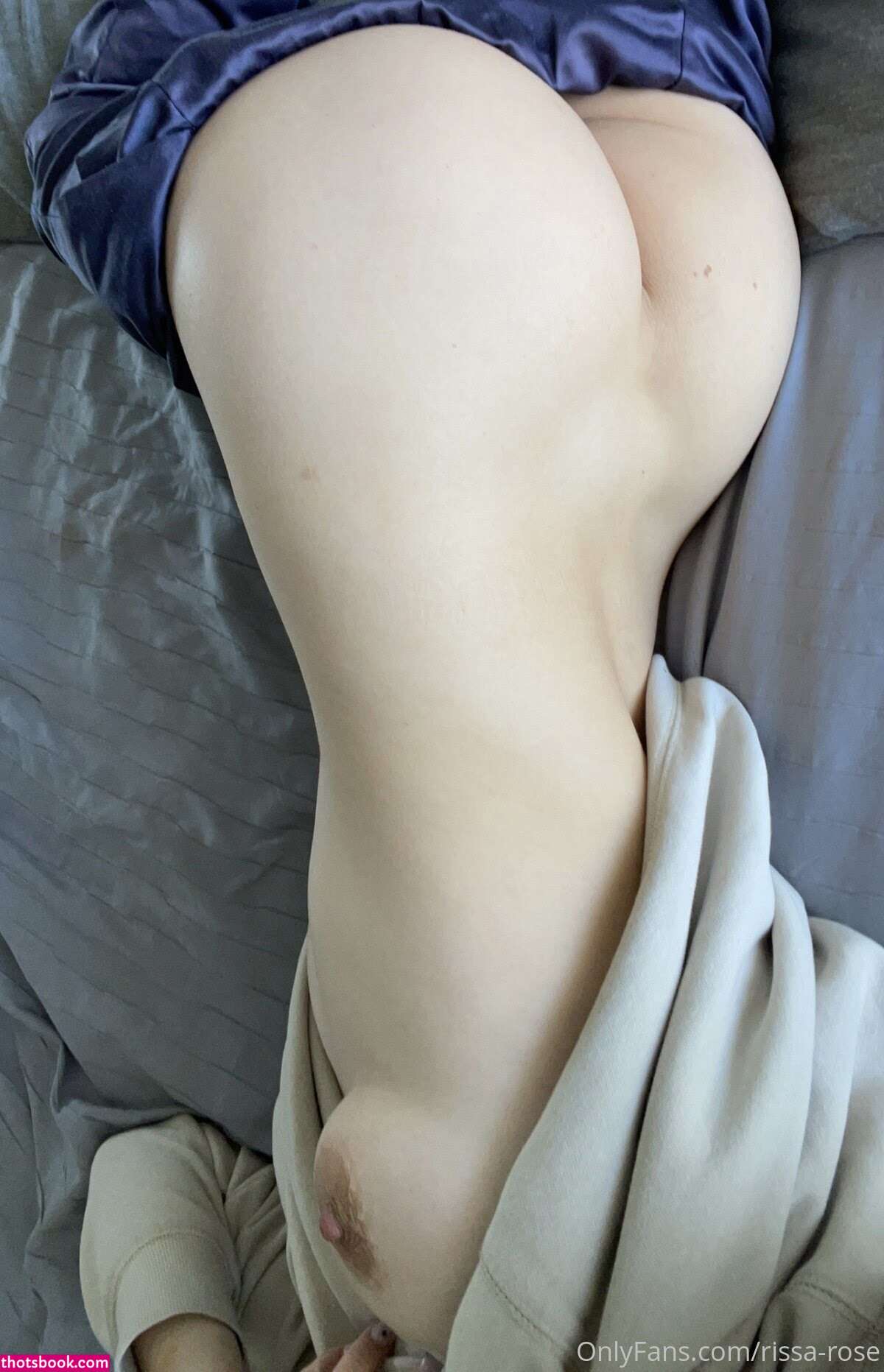 Rissarose Photo #26