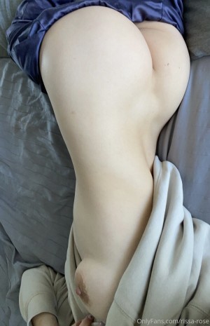 Rissarose Photo #26