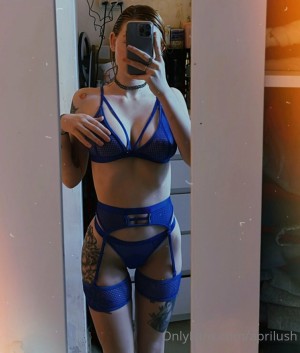 April Harel Photo #13