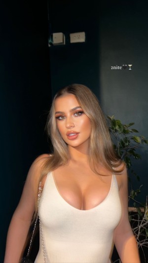 Absxdurston Photo #7