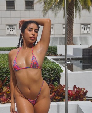 alethebratxo Photo #5