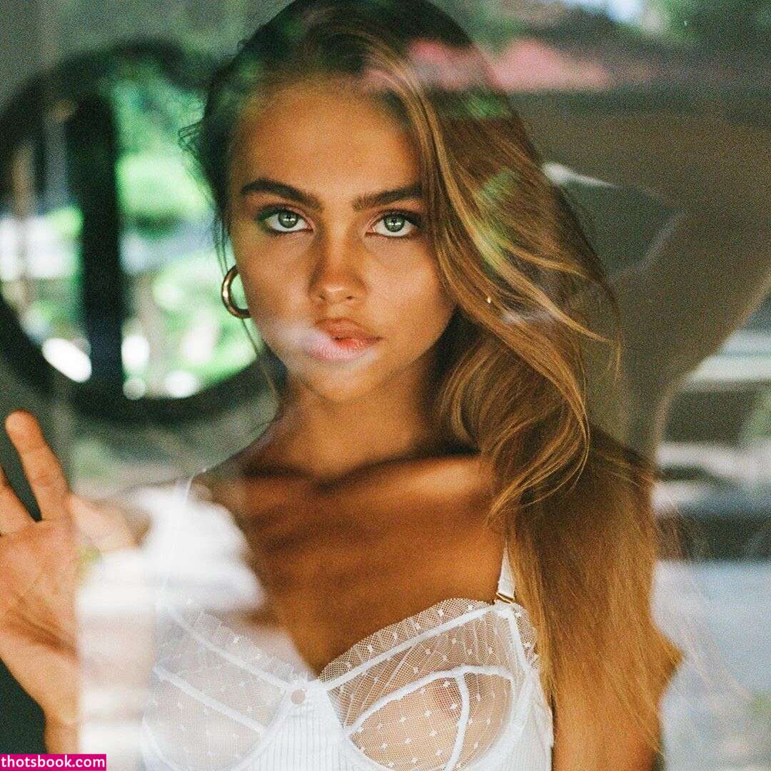 Alice Deren Photo #10