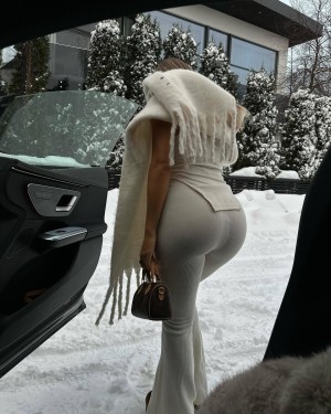 claudiaisabellaa Photo #2