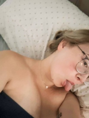 Alyssa Capps Photo #7