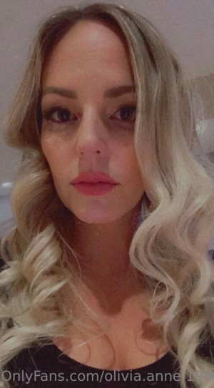 Olivia Anne 1990 Photo #11