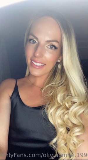 Olivia Anne 1990 Photo #14