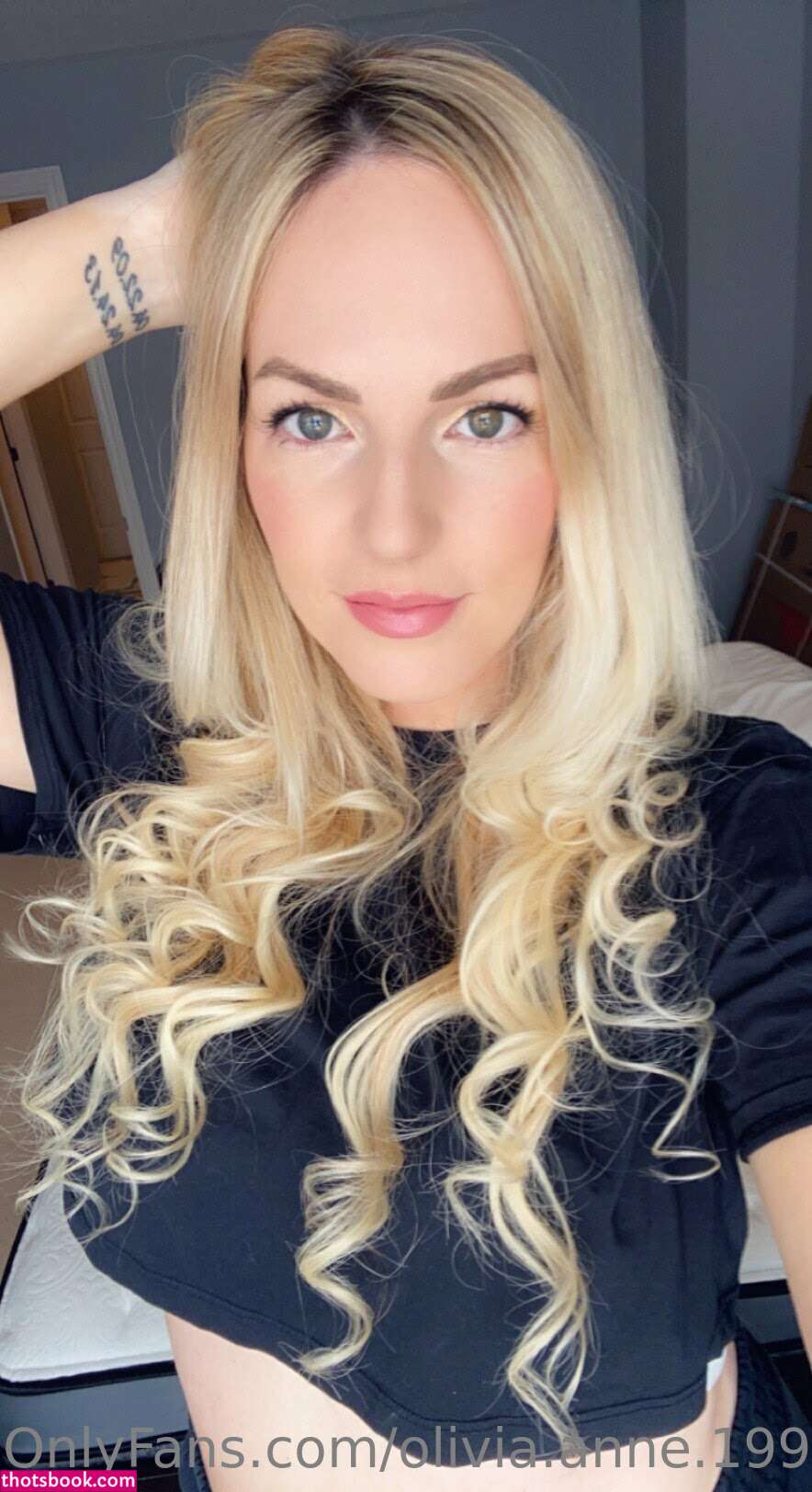 Olivia Anne 1990 Photo #34