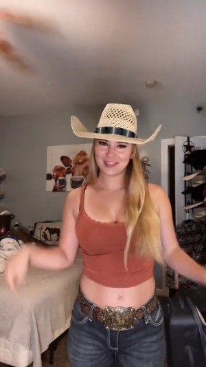 Alyssa Capps Video #26