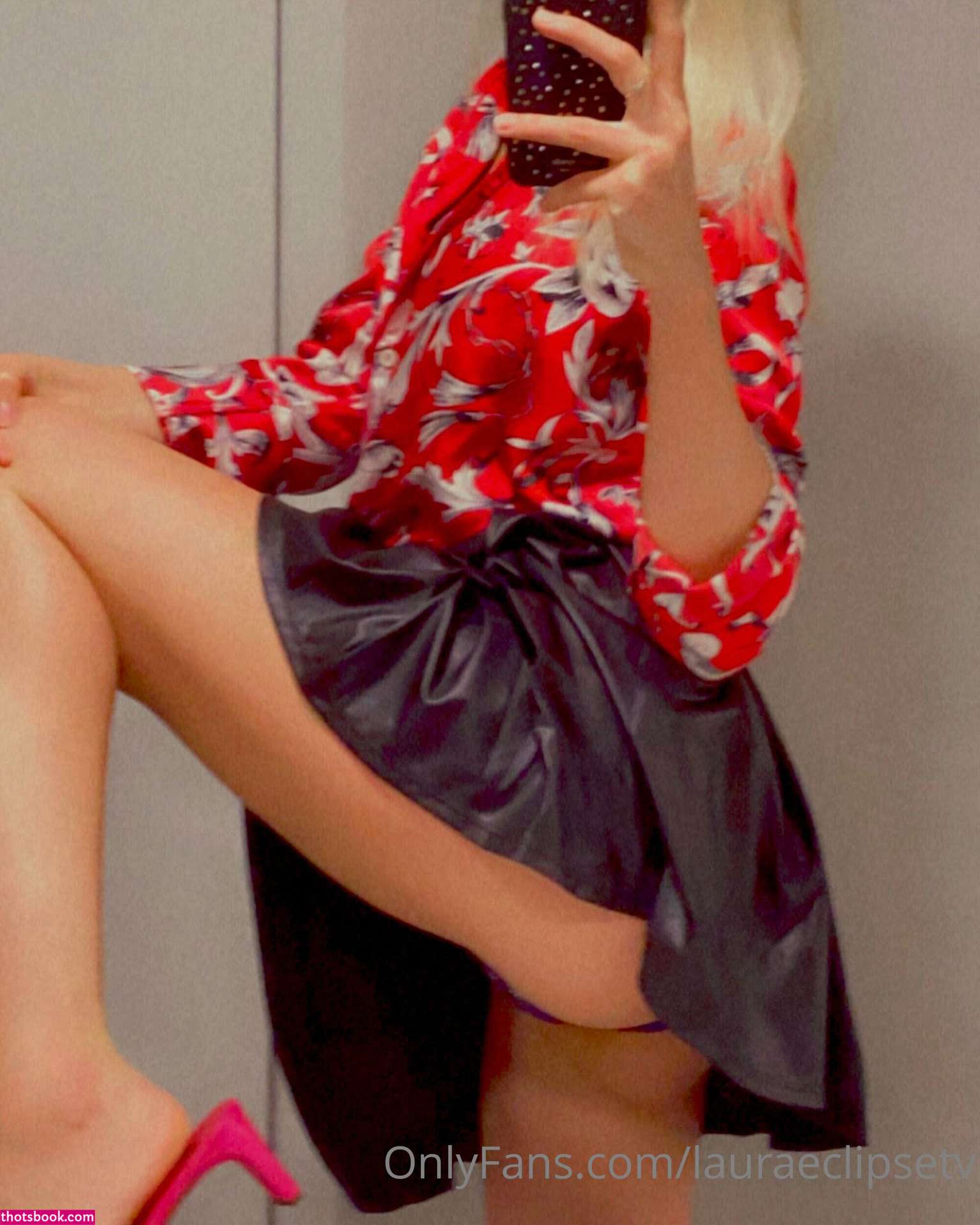 Laura Eclipse Photo #10