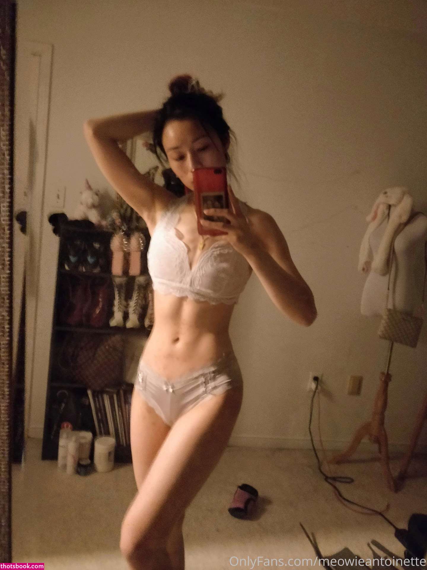 Meowieantoinette Photo #37