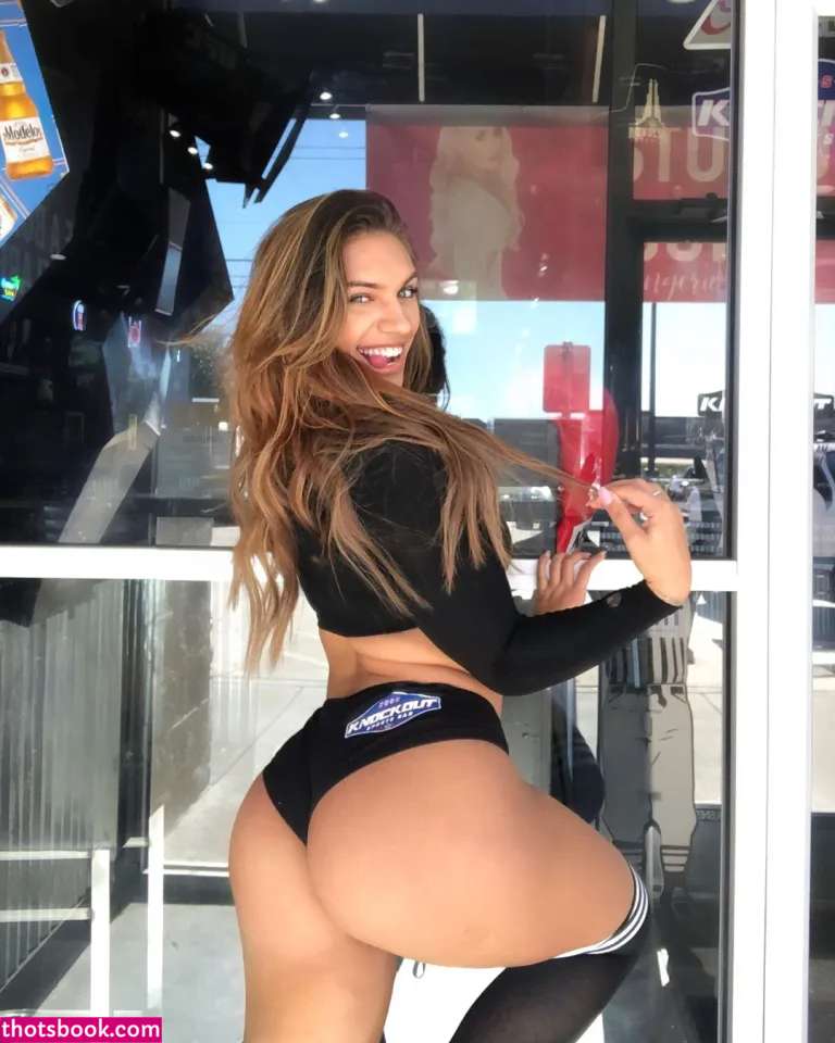 Kirstin Taylor Photo #31